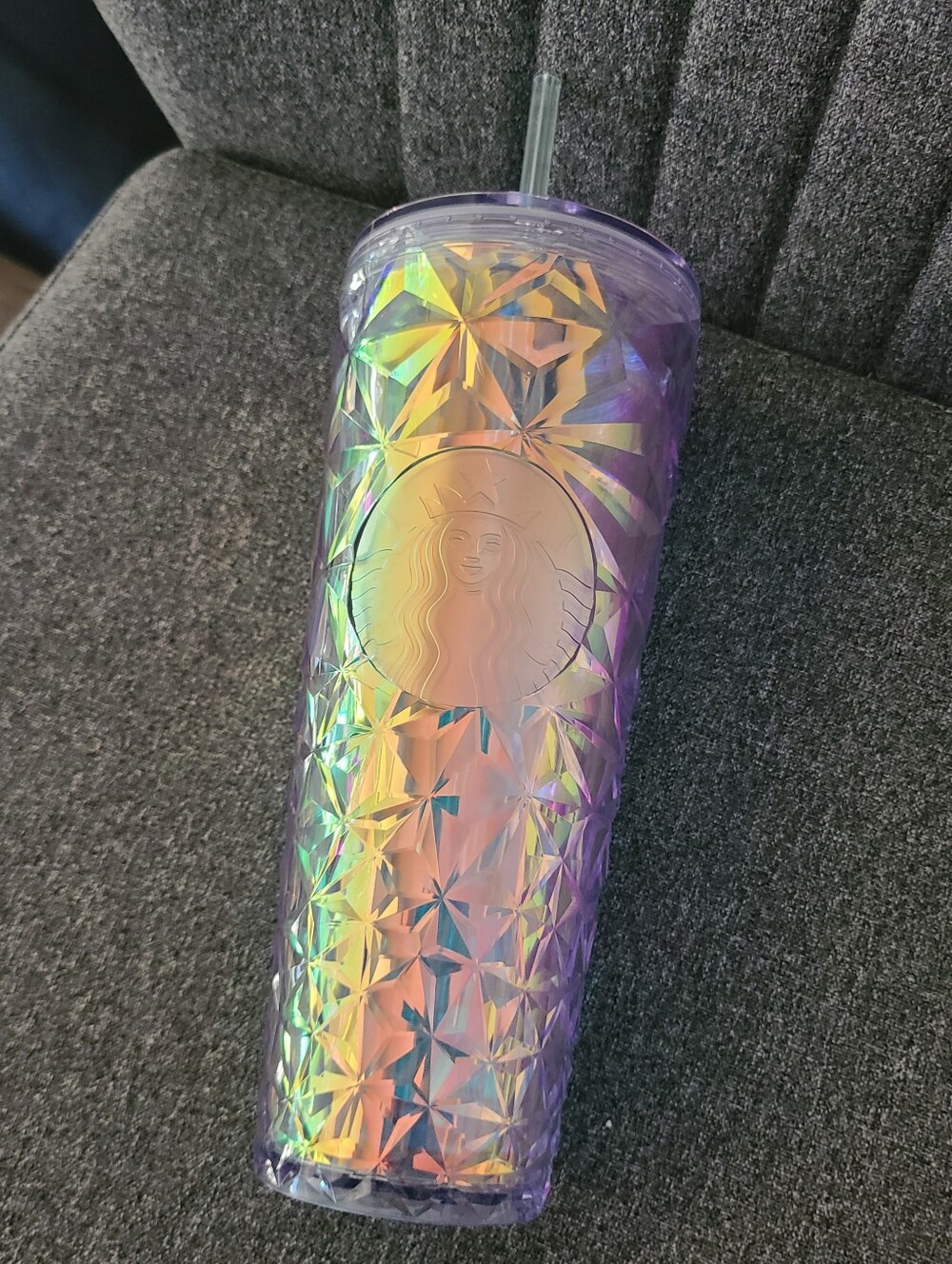 Starbucks Christmas Holiday 2023 White Clear Diamond Prism Crystal Venti Tumbler